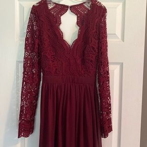 Lace maxi dress size small only worn once